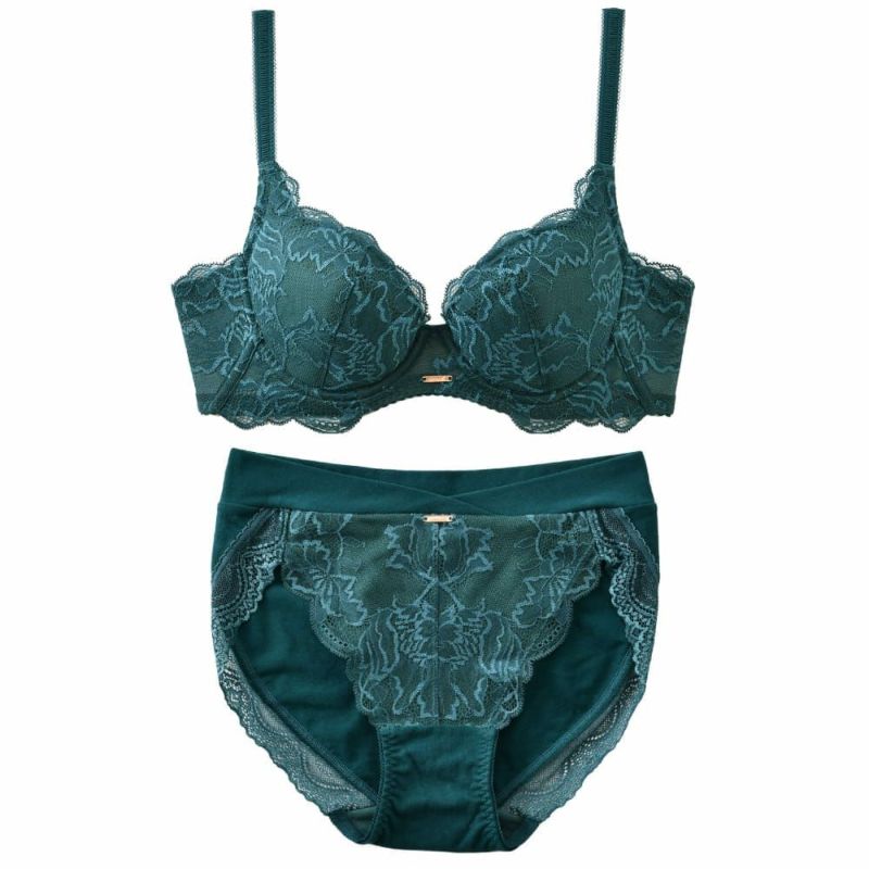 sarah collection より大人の雰囲気 イザベラブラ 上下セット